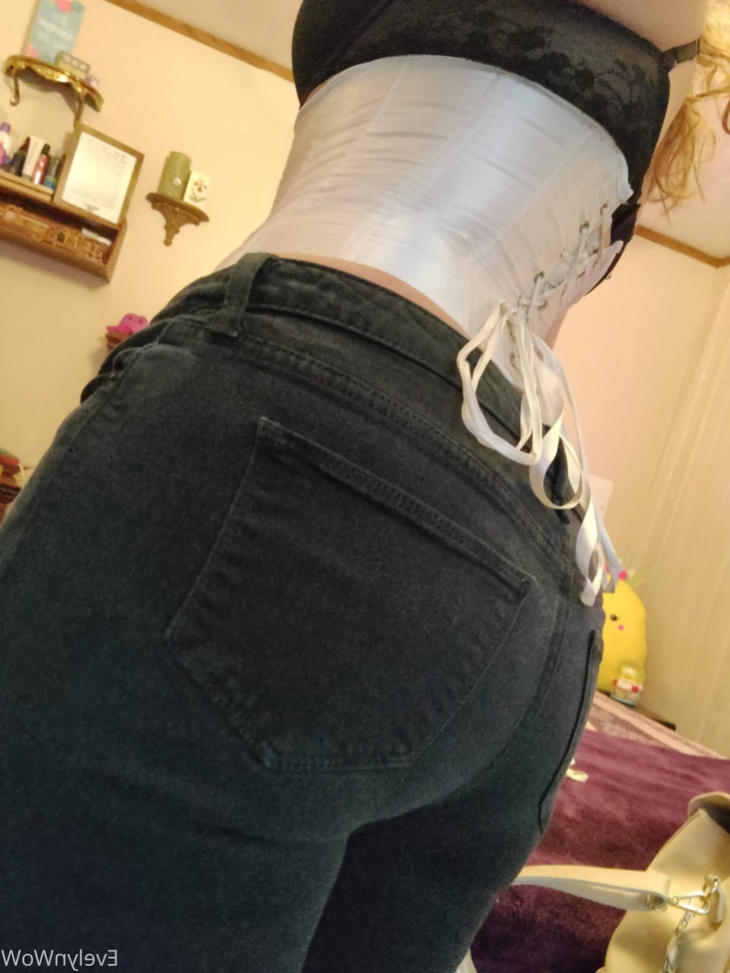 Evelyn WoW [ evelynwow ] Onlyfans leaked photo 15505850 on Hotleaks.tv
