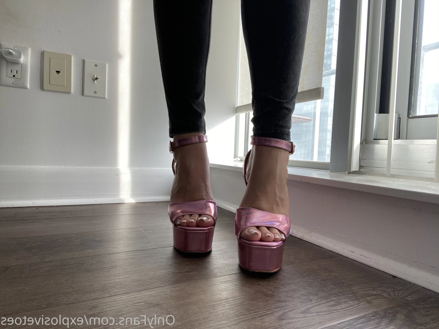 Explosivetoes [ explosivetoess ] Onlyfans leaked photo 13153979 on Hotleaks.tv