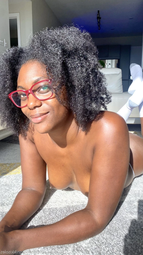 Goddess Nikki [ goddessnikkisoles ] Onlyfans leaked photo 7907600 on Hotleaks.tv