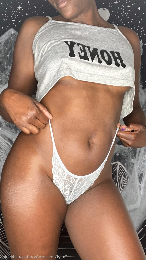 Goddess Nikki [ goddessnikkisoles ] Onlyfans leaked photo 7940442 on Hotleaks.tv