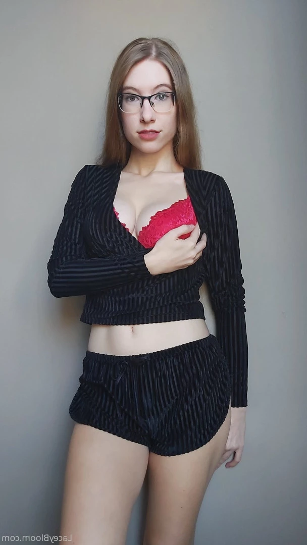 Lacey Bloom [ laceybloom ] Onlyfans leaked photo 9122175 on Hotleaks.tv