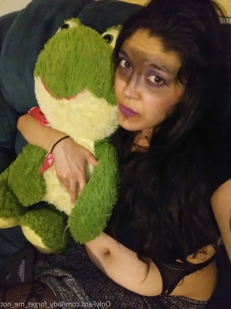 𝓛𝓪𝓭𝔂 𝓕𝓸𝓻𝓰𝓮𝓽 𝓜𝓮 𝓝𝓸𝓽 ❤ [ lady_forget_me_not ] Onlyfans leaked photo 11013741 on Hotleaks.tv