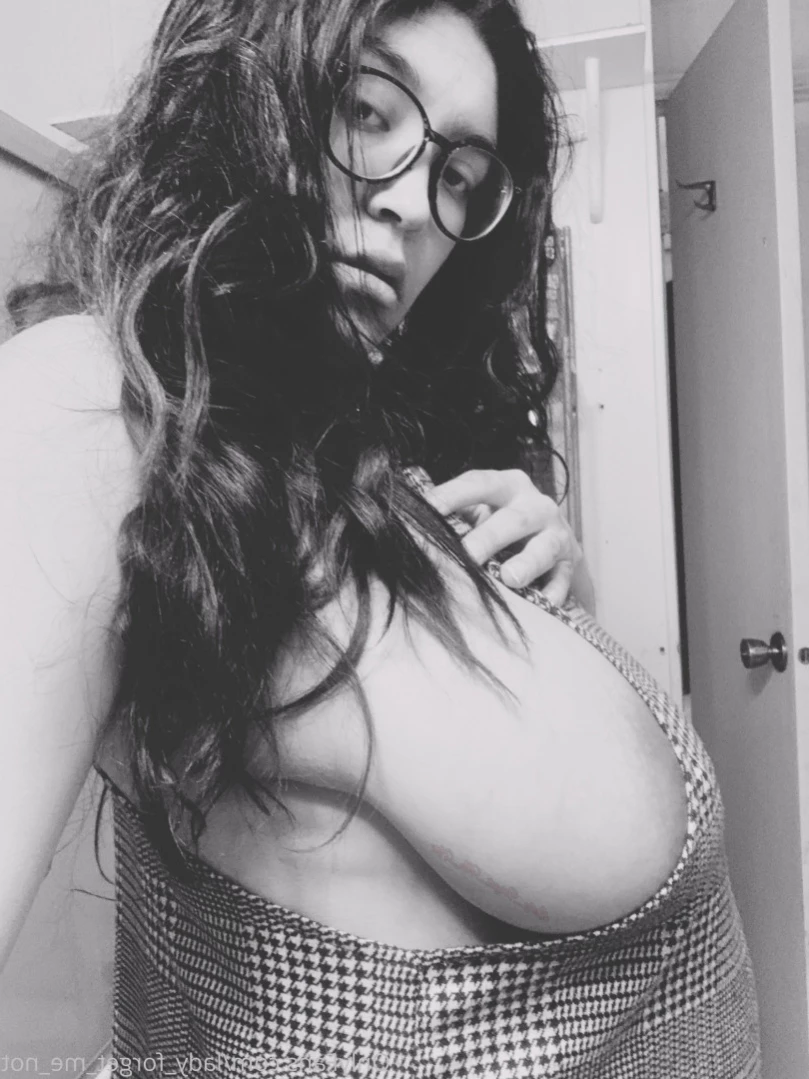 𝓛𝓪𝓭𝔂 𝓕𝓸𝓻𝓰𝓮𝓽 𝓜𝓮 𝓝𝓸𝓽 ❤ [ lady_forget_me_not ] Onlyfans leaked photo 16481176 on Hotleaks.tv