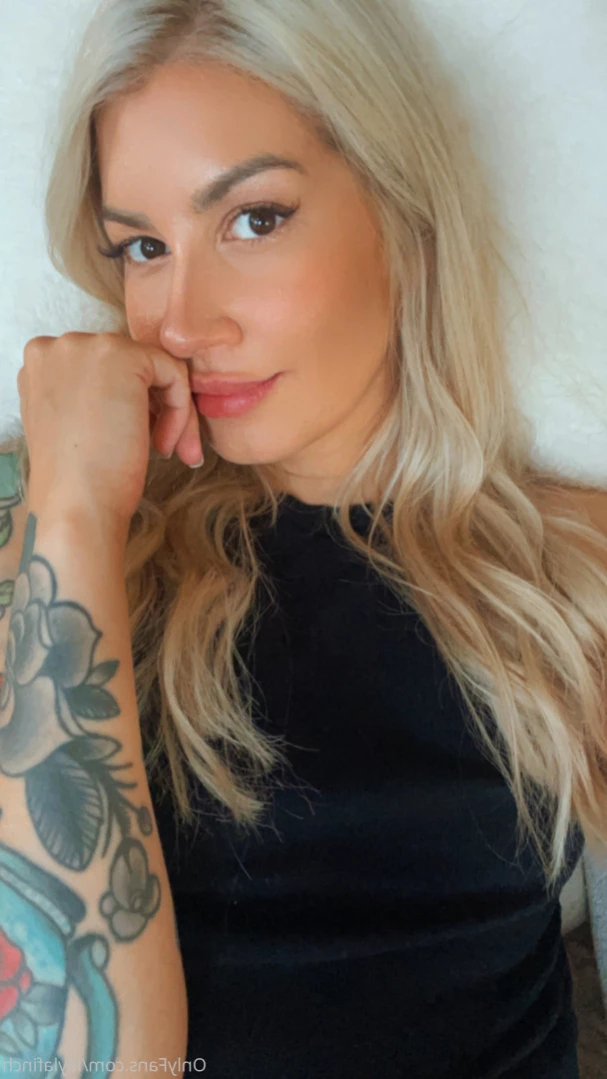 𝗬𝗢𝗨𝗥 𝗡𝗨𝗥𝗦𝗘 𝗟𝗔𝗬𝗟𝗔 𝗙𝗜𝗡𝗖𝗛👩🏼‍⚕️𝙻𝚎𝚝’𝚜 𝚜𝚎𝚡𝚝😈 🍑 [ laylafinch ] Onlyfans leaked photo 15275850 on Hotleaks.tv