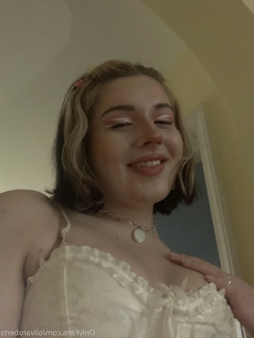 Love Roberts &lt;3 [ loverobertss ] Onlyfans leaked photo 9136459 on Hotleaks.tv