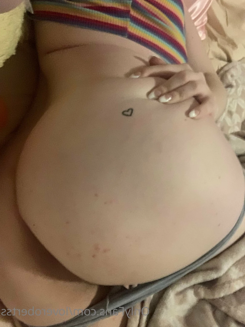 Love Roberts &lt;3 [ loverobertss ] Onlyfans leaked photo 9137375 on Hotleaks.tv