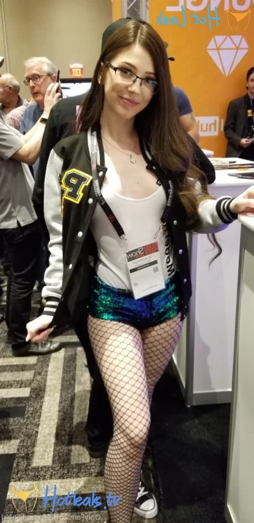 lilcanadiangirl Onlyfans leaked photo 12985926 on Hotleaks.tv
