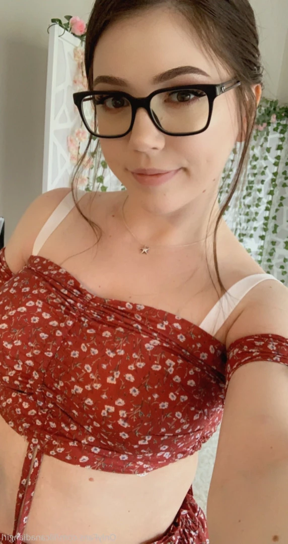 lilcanadiangirl Onlyfans leaked photo 14261808 on Hotleaks.tv
