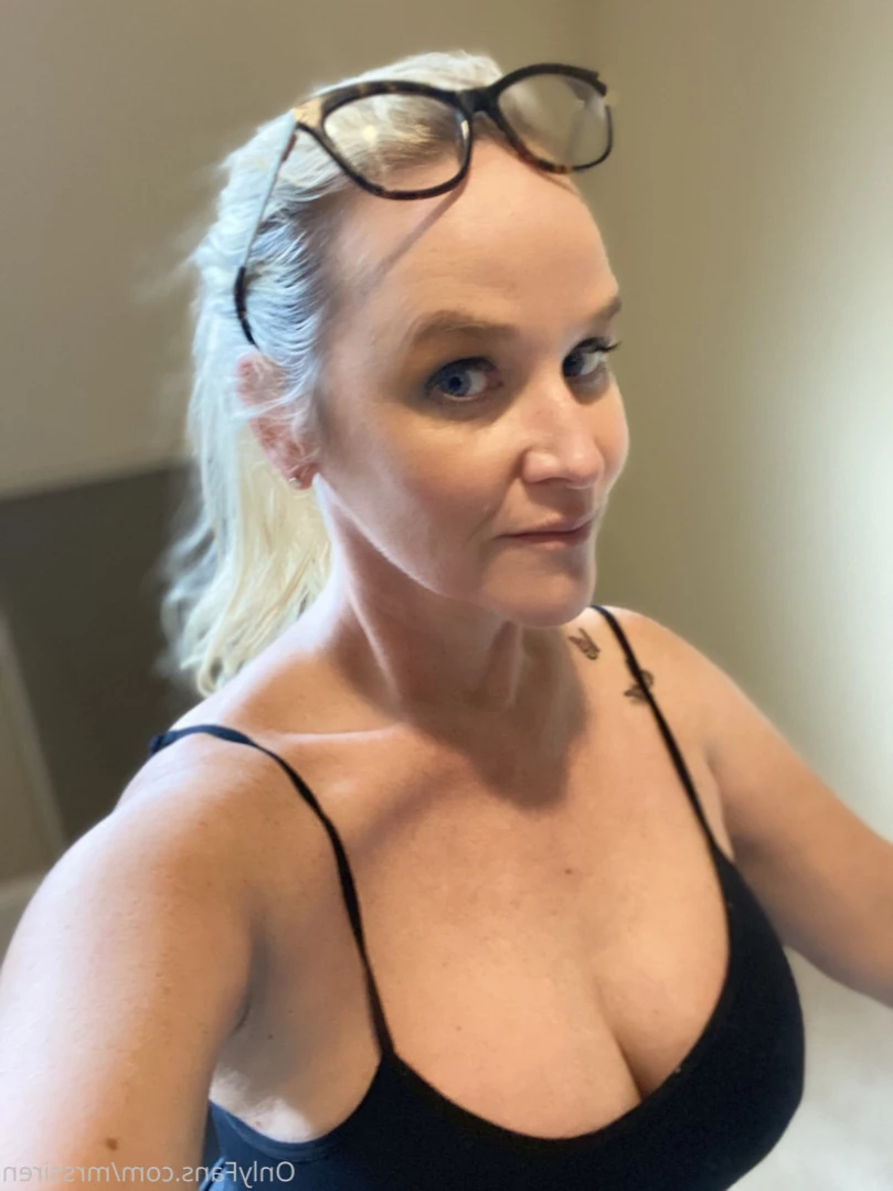 ★ Dee Siren ★ [ mrssiren ] Onlyfans leaked photo 13438784 on Hotleaks.tv