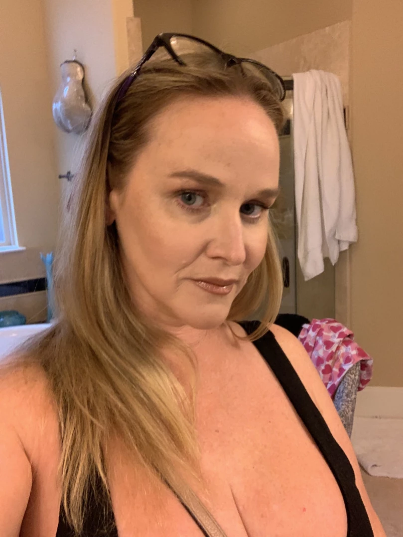 ★ Dee Siren ★ [ mrssiren ] Onlyfans leaked photo 13460396 on Hotleaks.tv