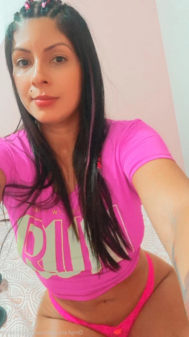 Mia Kerr [ onlyfansmiakerr ] Onlyfans leaked photo 16222035 on Hotleaks.tv