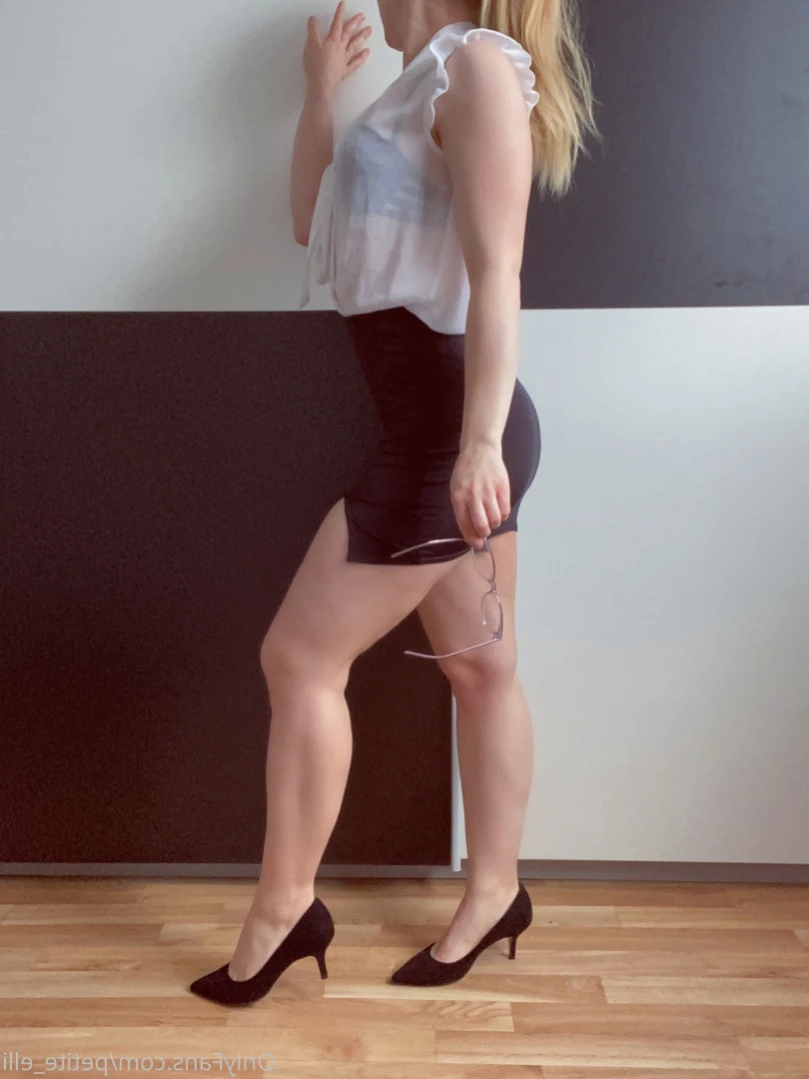 Petite Elli 💗 [ petite_elli ] Onlyfans leaked photo 12995733 on Hotleaks.tv