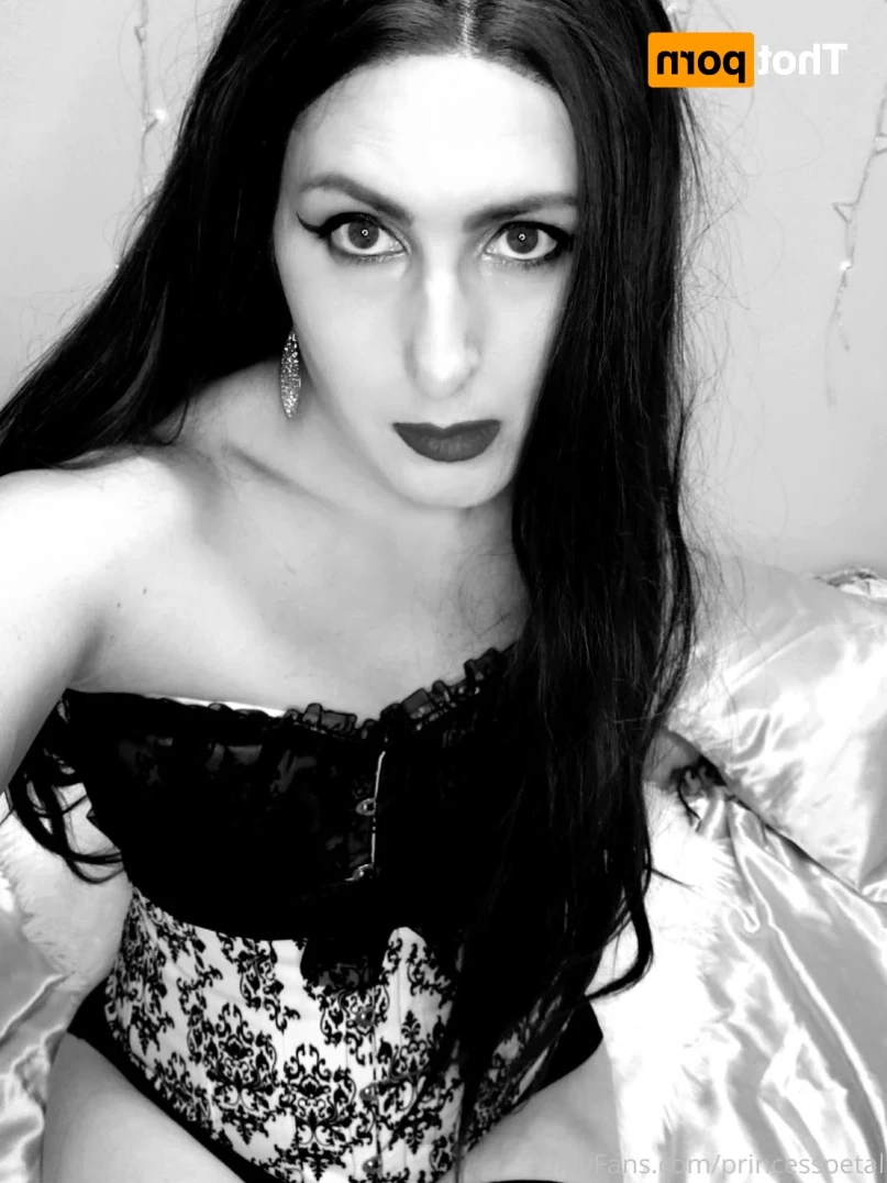 Princess Petal [ princesspetal ] Onlyfans leaked photo 13264927 on Hotleaks.tv