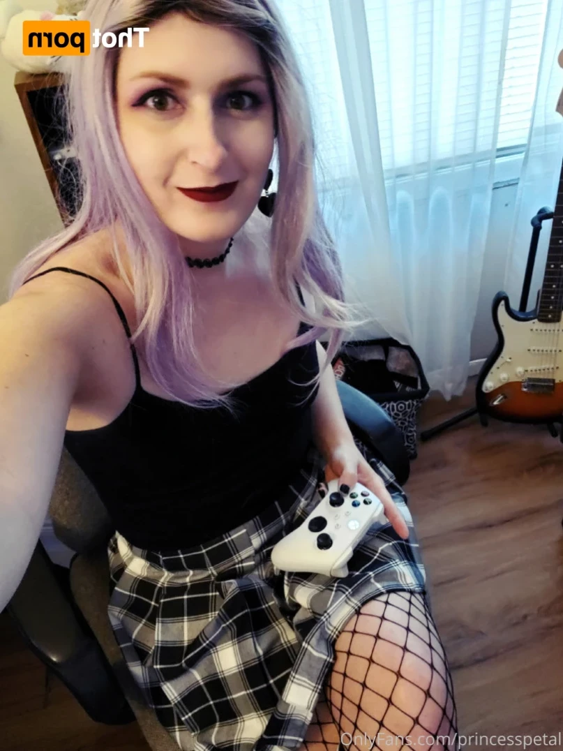 Princess Petal [ princesspetal ] Onlyfans leaked photo 13368155 on Hotleaks.tv