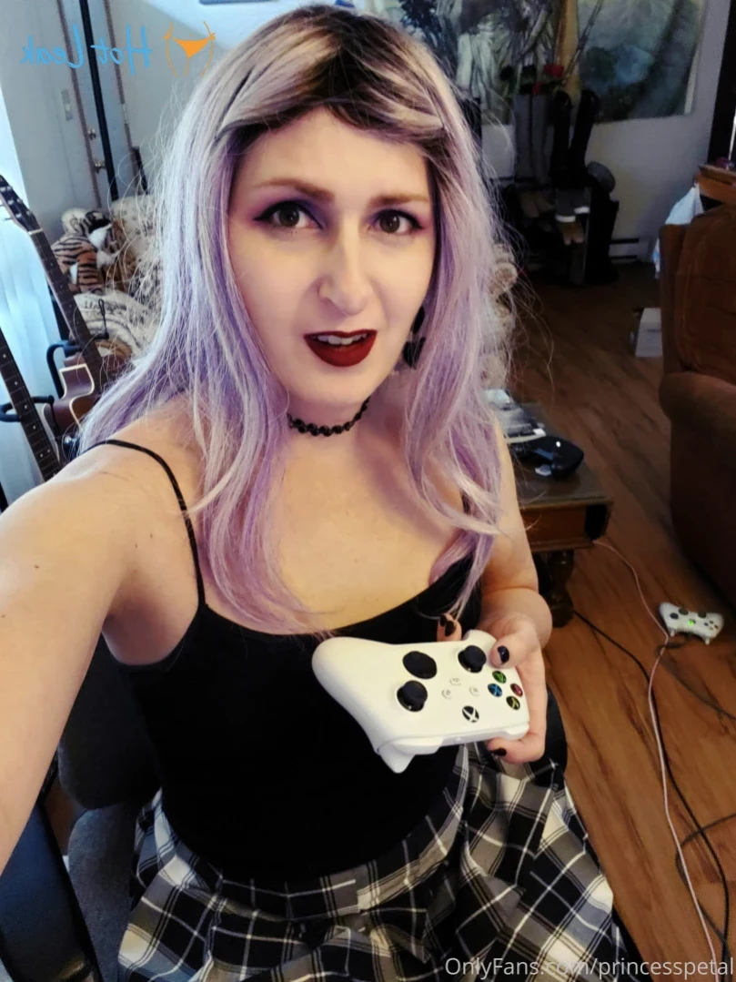 Princess Petal [ princesspetal ] Onlyfans leaked photo 14700311 on Hotleaks.tv