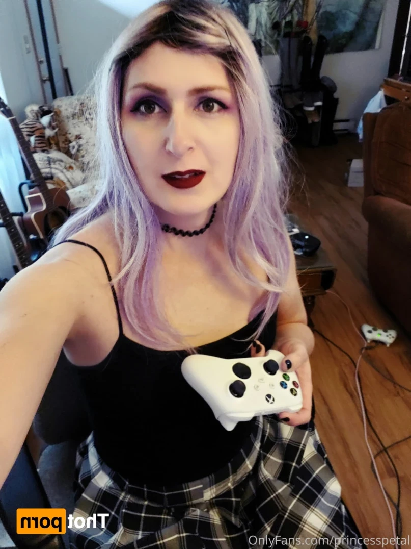 Princess Petal [ princesspetal ] Onlyfans leaked photo 16150423 on Hotleaks.tv