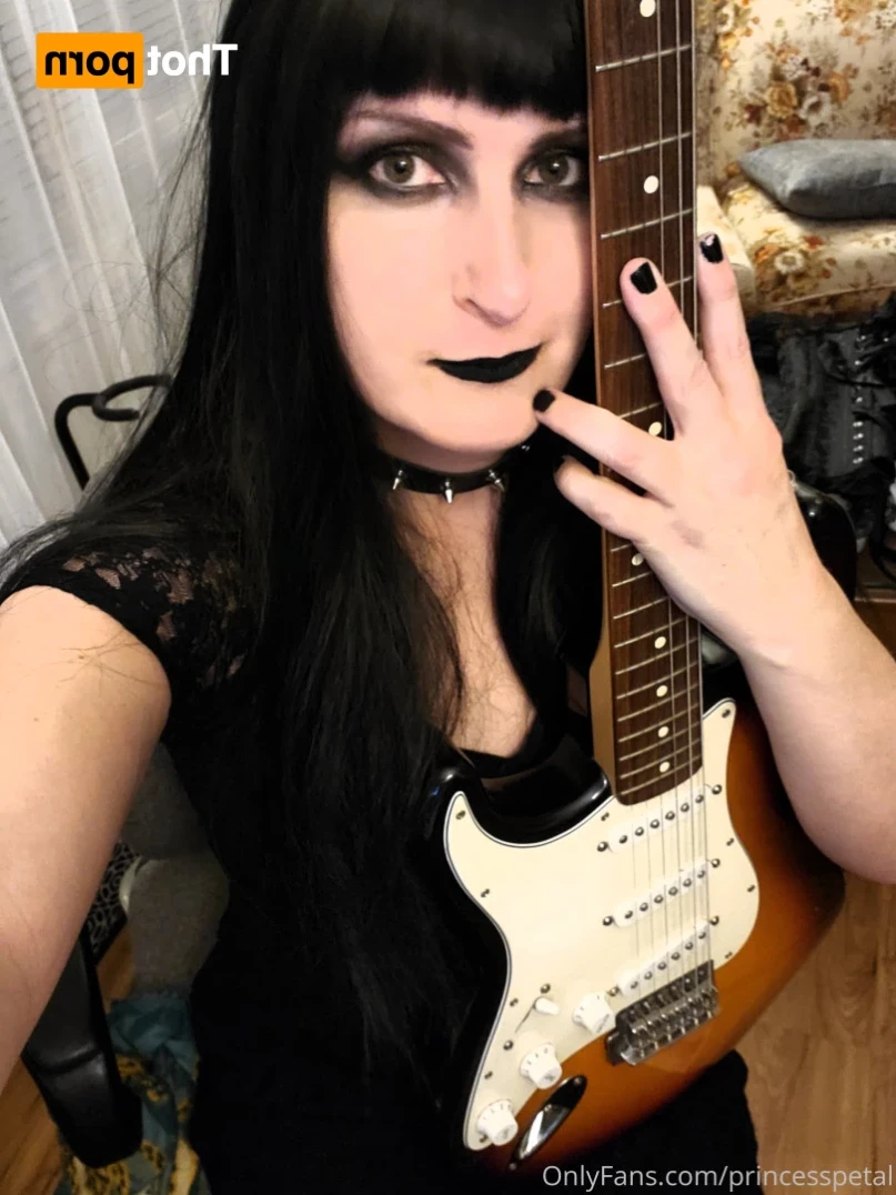 Princess Petal [ princesspetal ] Onlyfans leaked photo 16220991 on Hotleaks.tv