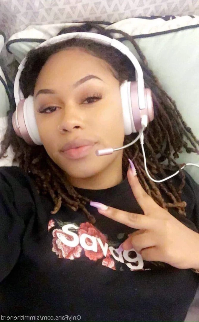 Simmi The Nerd [ simmithenerd ] Onlyfans leaked photo 14616657 on Hotleaks.tv