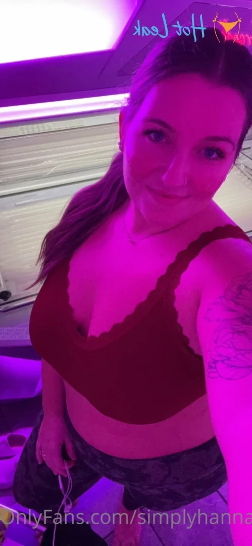 Hannah [ simplyhannahh ] Onlyfans leaked photo 11890025 on Hotleaks.tv