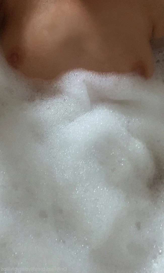 Lillian Phillips [ lilydaisyphillips ] Onlyfans leaked photo 707590 on Hotleaks.tv