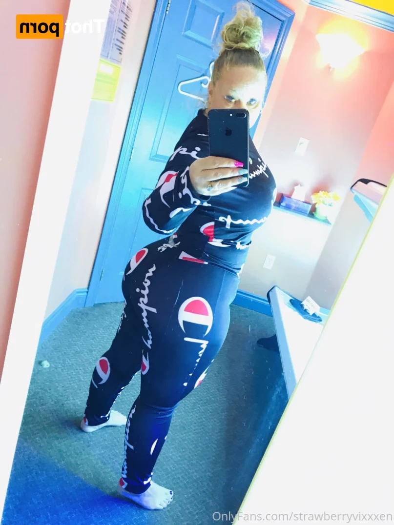 strawberryvixxxen Onlyfans leaked photo 12447010 on Hotleaks.tv