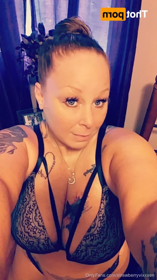 strawberryvixxxen Onlyfans leaked photo 14395581 on Hotleaks.tv