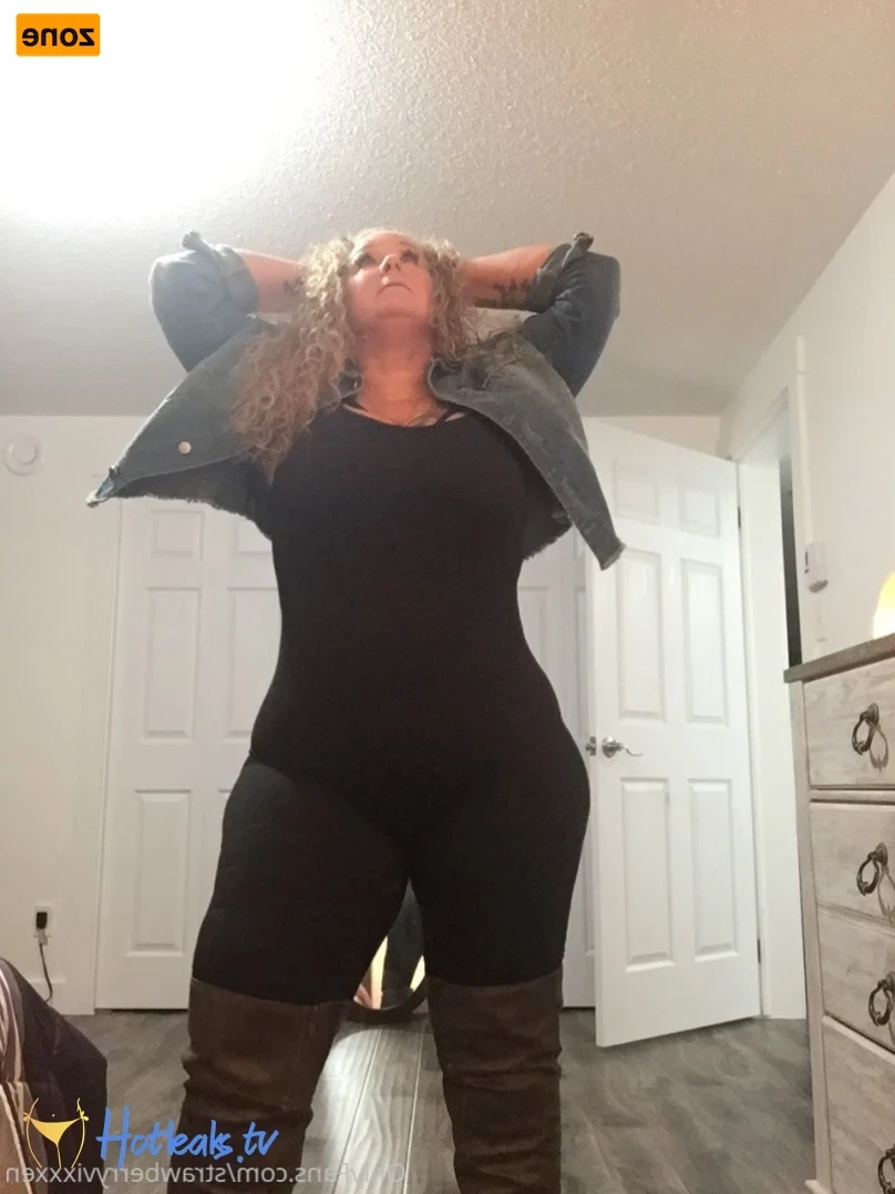 strawberryvixxxen Onlyfans leaked photo 15017520 on Hotleaks.tv