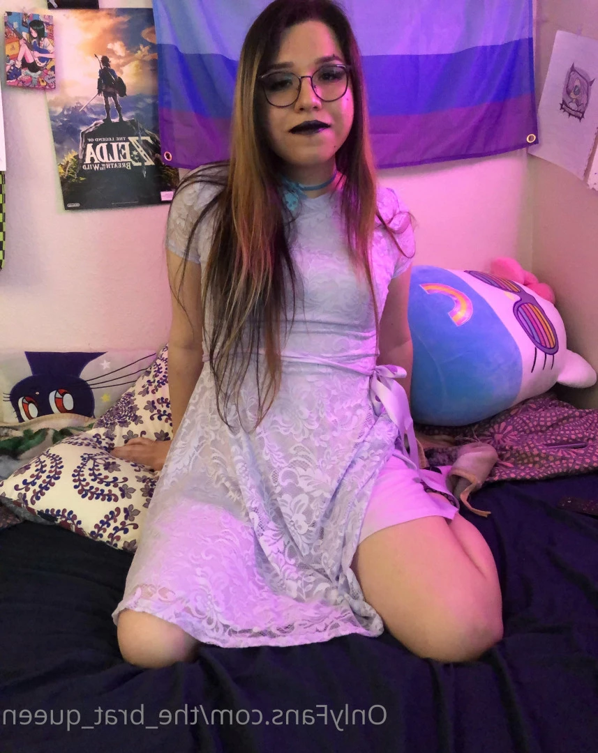 𝔱𝔥𝔢 𝔅𝔯𝔞𝔱 𝔔𝔲𝔢𝔢𝔫 🖤💀🏳️‍⚧️ [ the_brat_queen ] Onlyfans leaked photo 9067207 on Hotleaks.tv