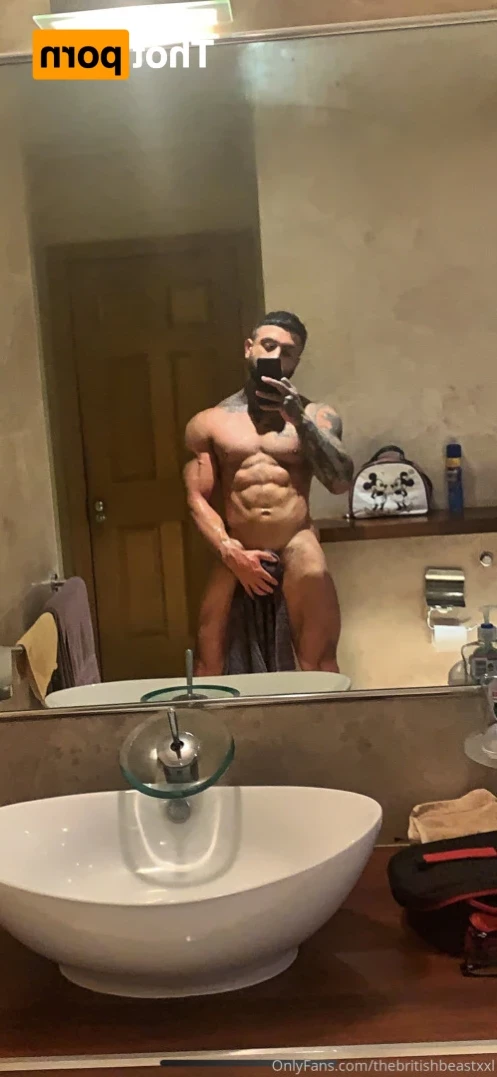 thebritishbeastxxl Onlyfans leaked photo 12422522 on Hotleaks.tv