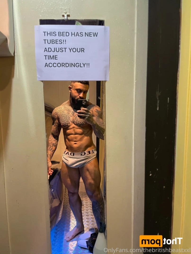 thebritishbeastxxl Onlyfans leaked photo 12422865 on Hotleaks.tv