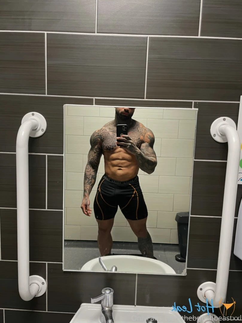 thebritishbeastxxl Onlyfans leaked photo 14892983 on Hotleaks.tv