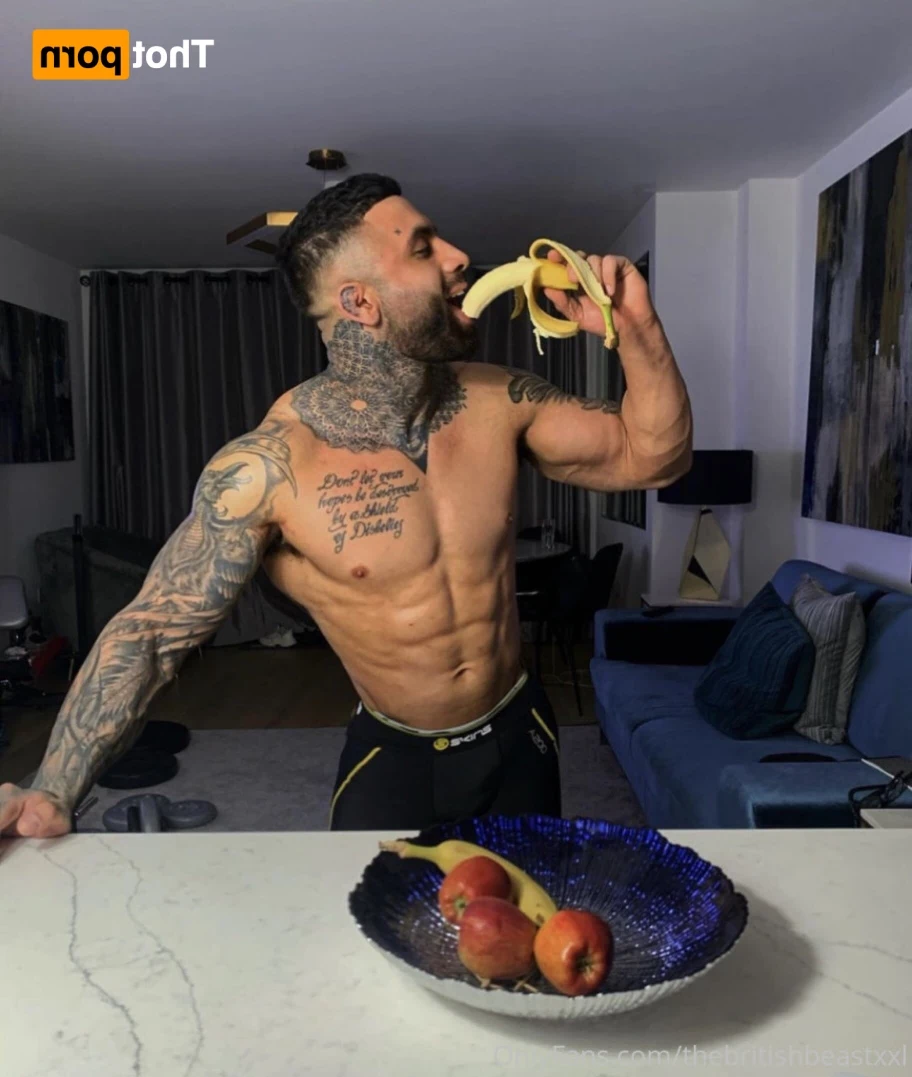 thebritishbeastxxl Onlyfans leaked photo 14893376 on Hotleaks.tv