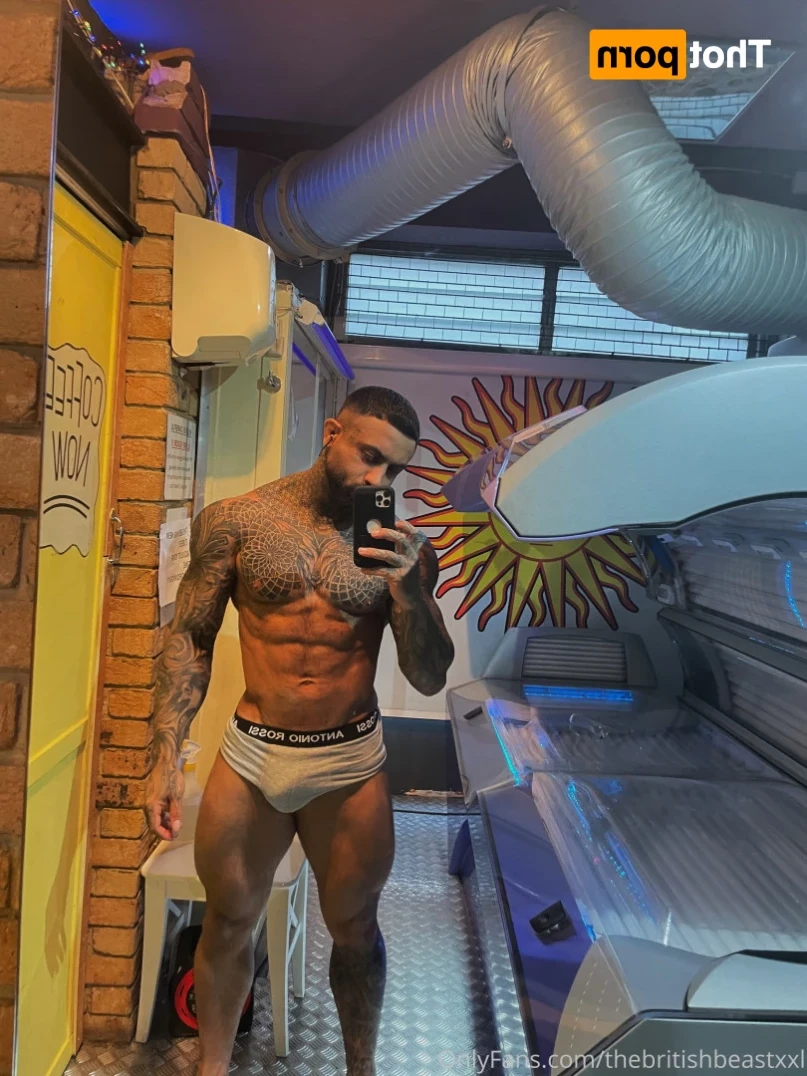 thebritishbeastxxl Onlyfans leaked photo 14895232 on Hotleaks.tv