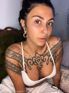 9764576
