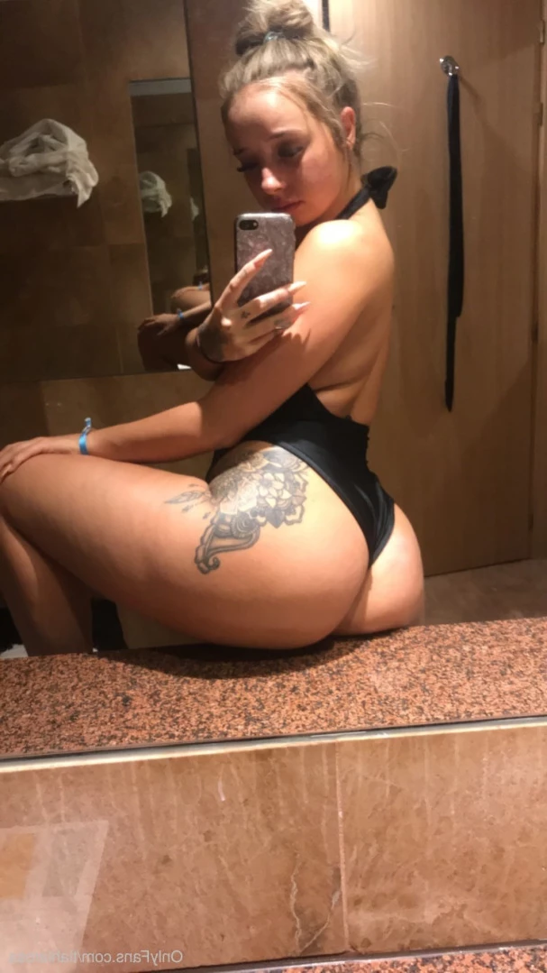 Miss La Rosa [ tiahlarosa ] Onlyfans leaked photo 13610572 on Hotleaks.tv