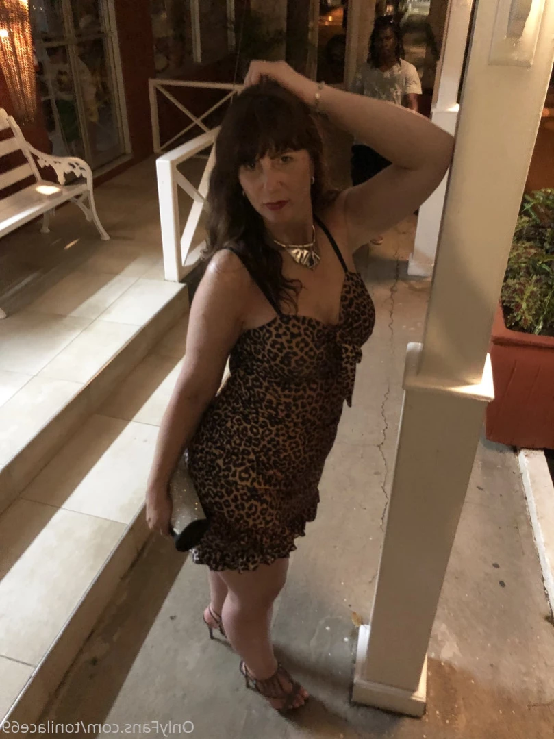 toni lace [ tonilace69 ] Onlyfans leaked photo 13266360 on Hotleaks.tv
