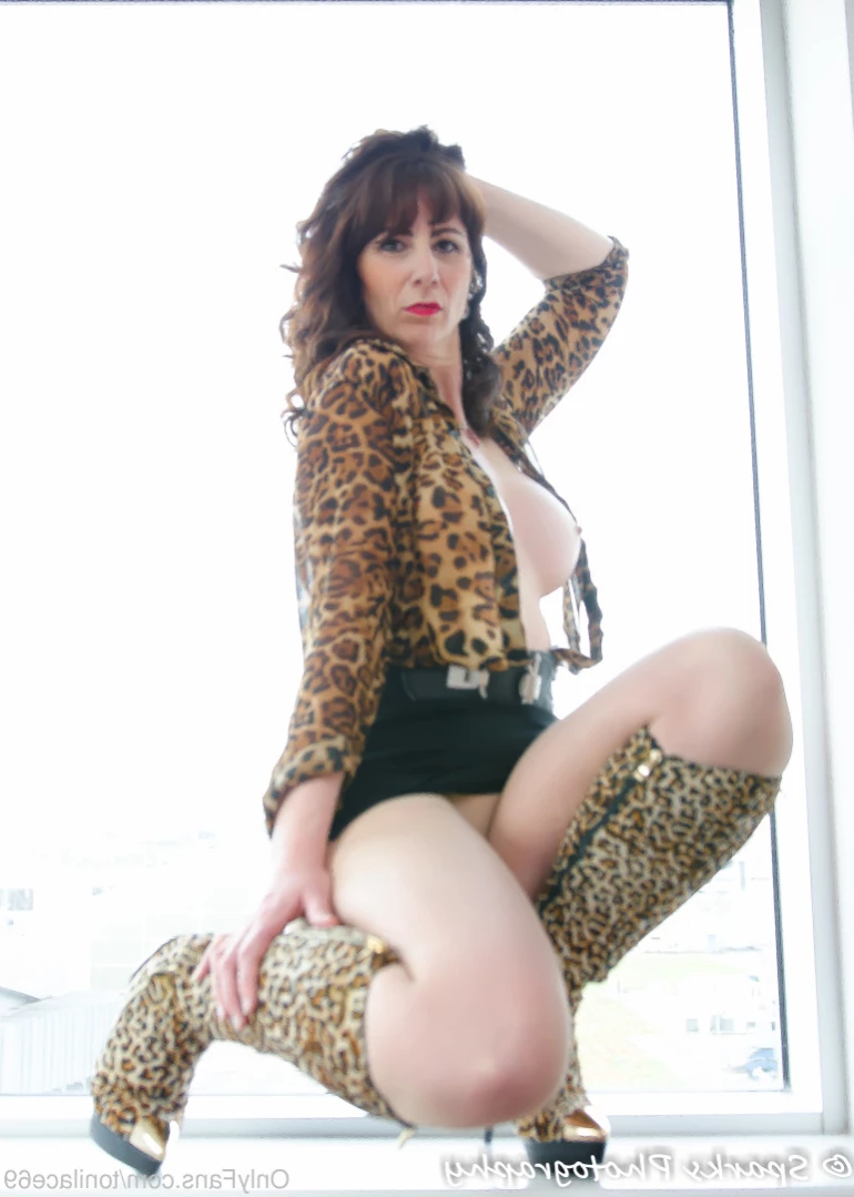 toni lace [ tonilace69 ] Onlyfans leaked photo 14881645 on Hotleaks.tv