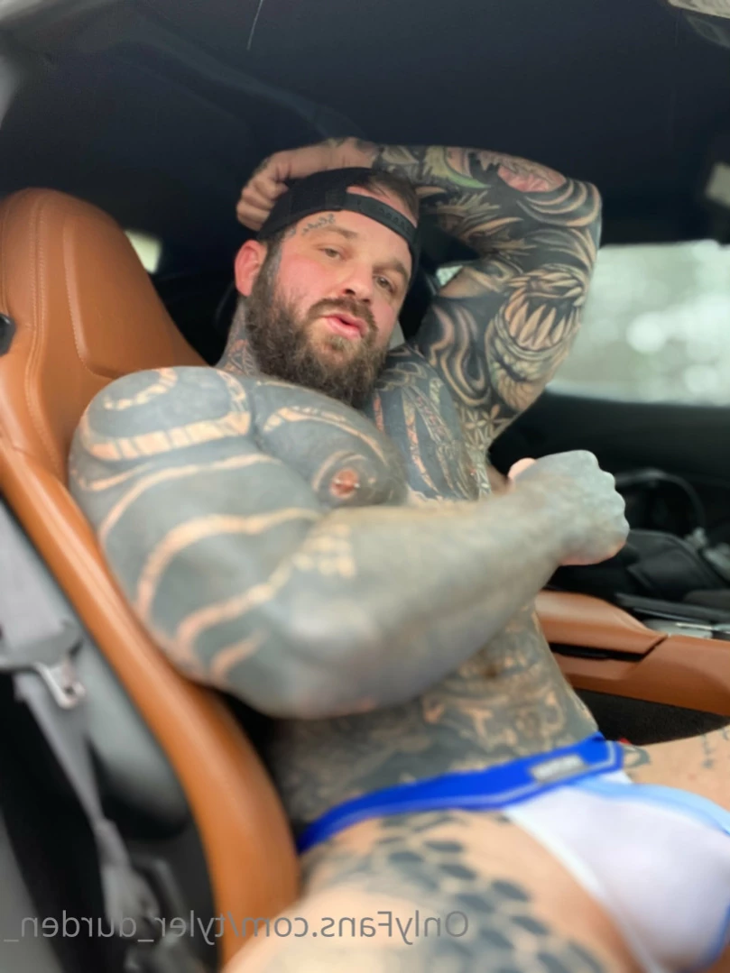 Durden [ tattoosaredumb ] Onlyfans leaked photo 13587887 on Hotleaks.tv