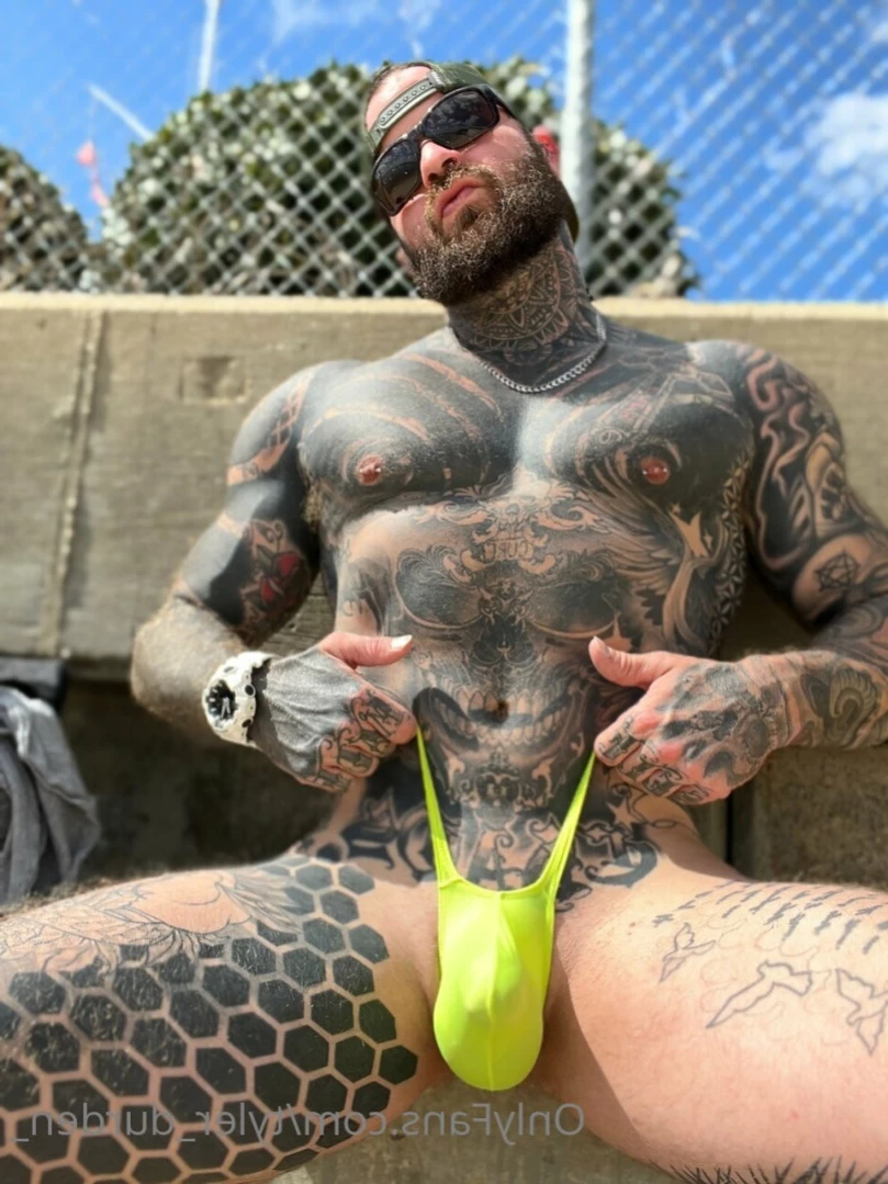 Durden [ tattoosaredumb ] Onlyfans leaked photo 16073072 on Hotleaks.tv