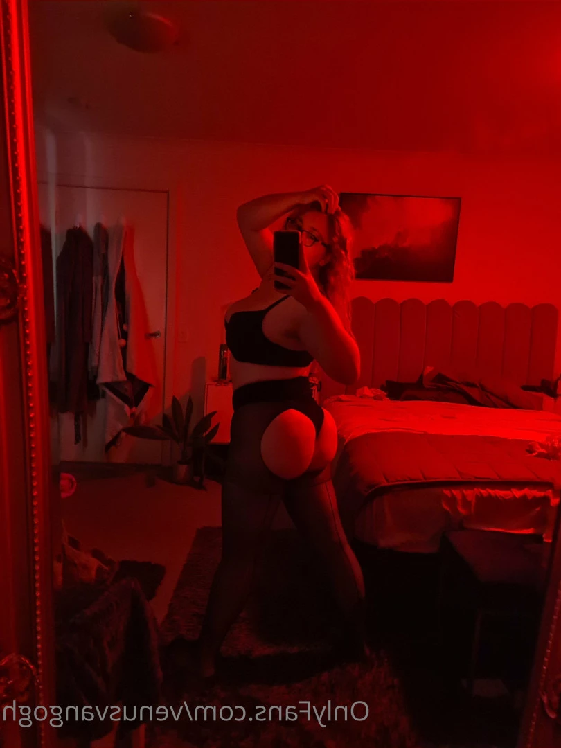 Venus Van Gogh [ venusvangogh ] Onlyfans leaked photo 9198997 on Hotleaks.tv
