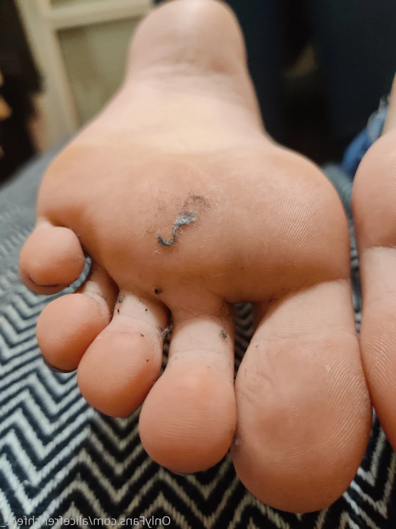 alicefrenchfeet [ alice.frenchfeet ] Onlyfans leaked photo 8826041 on Hotleaks.tv