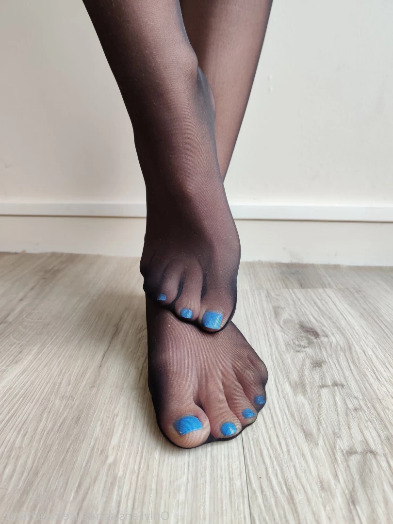alicefrenchfeet [ alice.frenchfeet ] Onlyfans leaked photo 8827138 on Hotleaks.tv