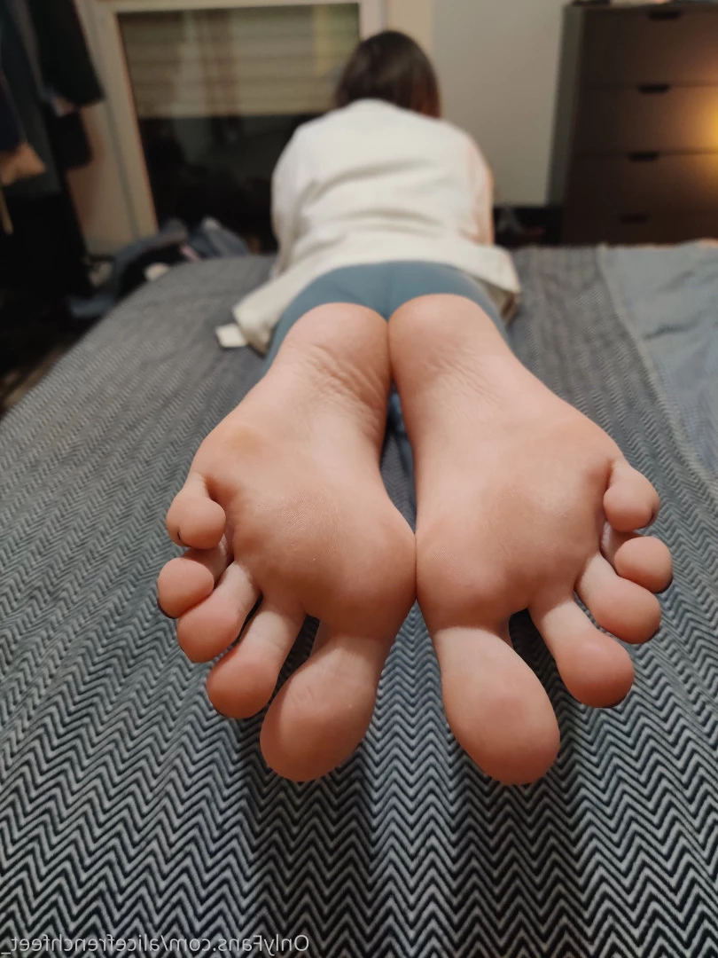 alicefrenchfeet [ alice.frenchfeet ] Onlyfans leaked photo 8827217 on Hotleaks.tv