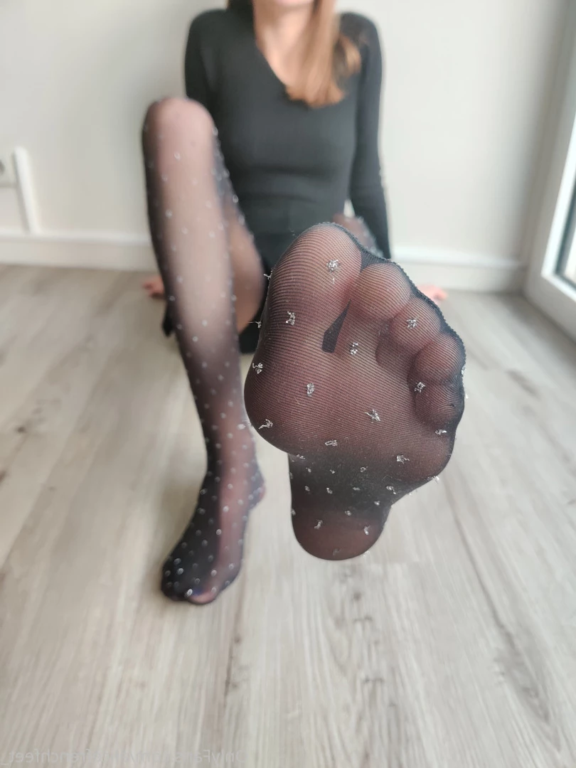 alicefrenchfeet [ alice.frenchfeet ] Onlyfans leaked photo 8828277 on Hotleaks.tv