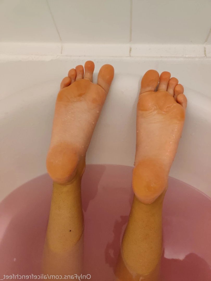 alicefrenchfeet [ alice.frenchfeet ] Onlyfans leaked photo 8829078 on Hotleaks.tv