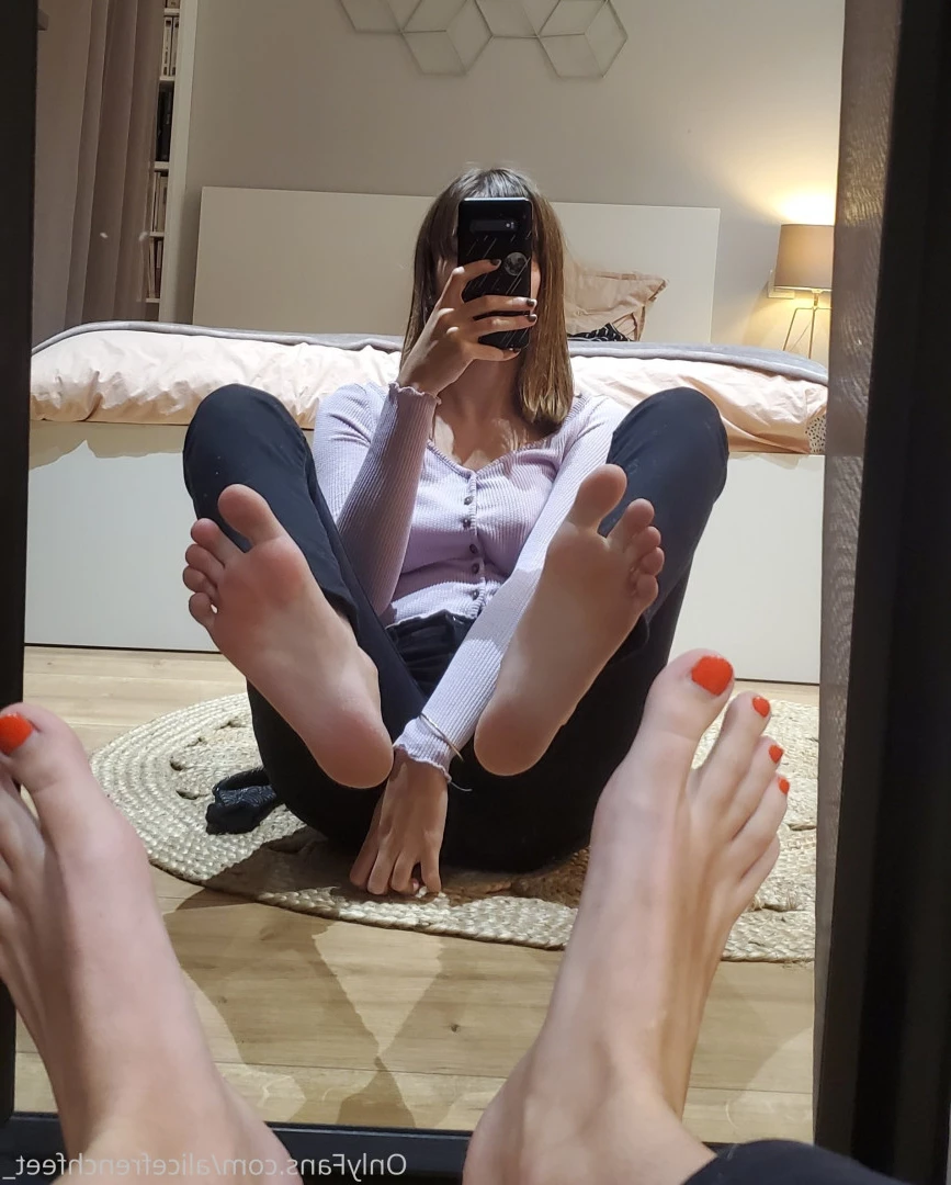 alicefrenchfeet [ alice.frenchfeet ] Onlyfans leaked photo 8829534 on Hotleaks.tv