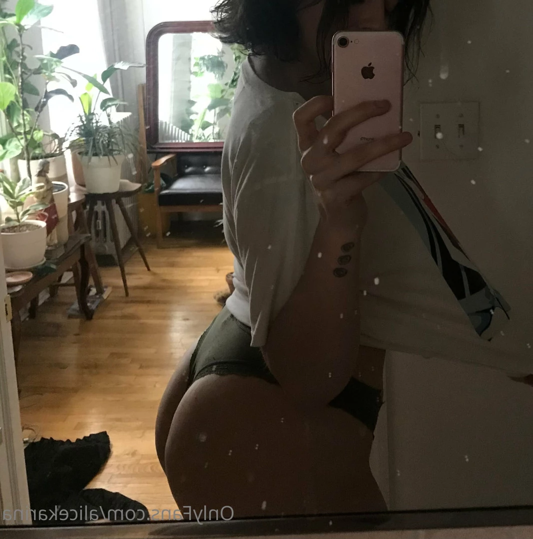 alicekarina Onlyfans leaked photo 9185981 on Hotleaks.tv
