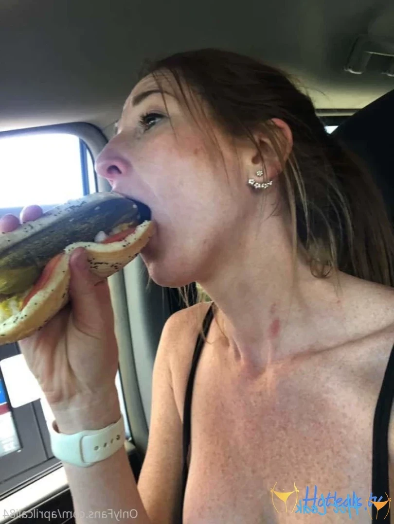 aprilcali84 Onlyfans leaked photo 12677876 on Hotleaks.tv