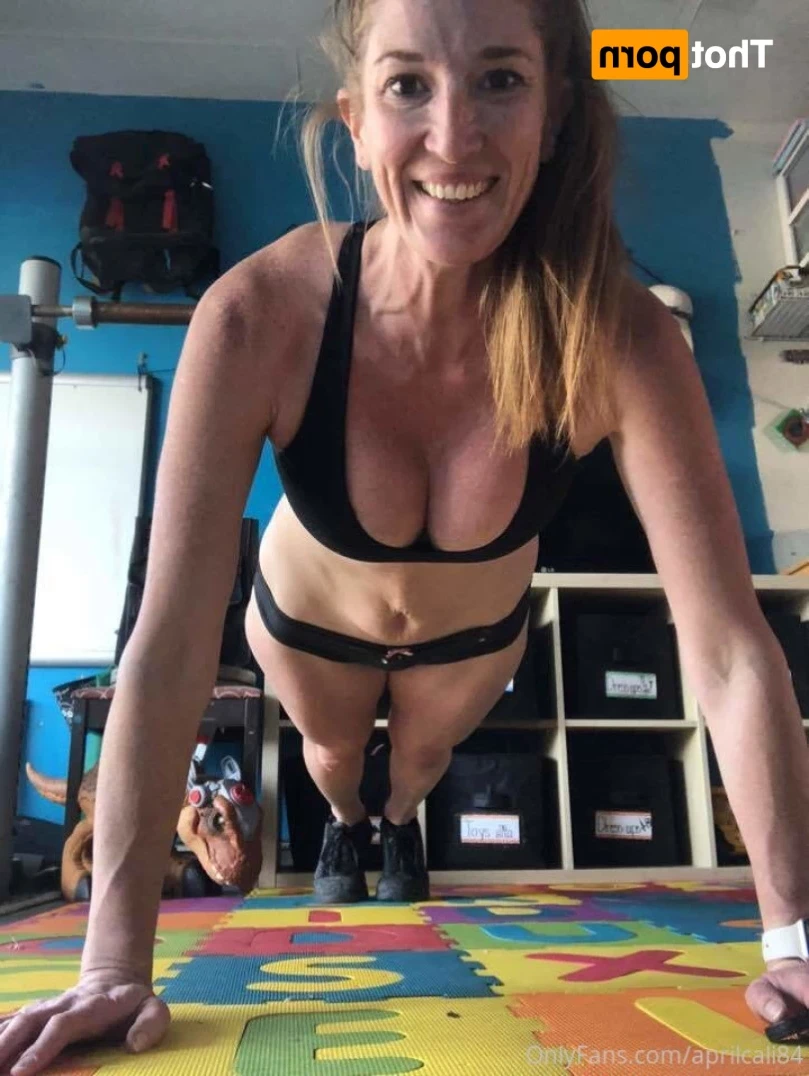 aprilcali84 Onlyfans leaked photo 12678359 on Hotleaks.tv