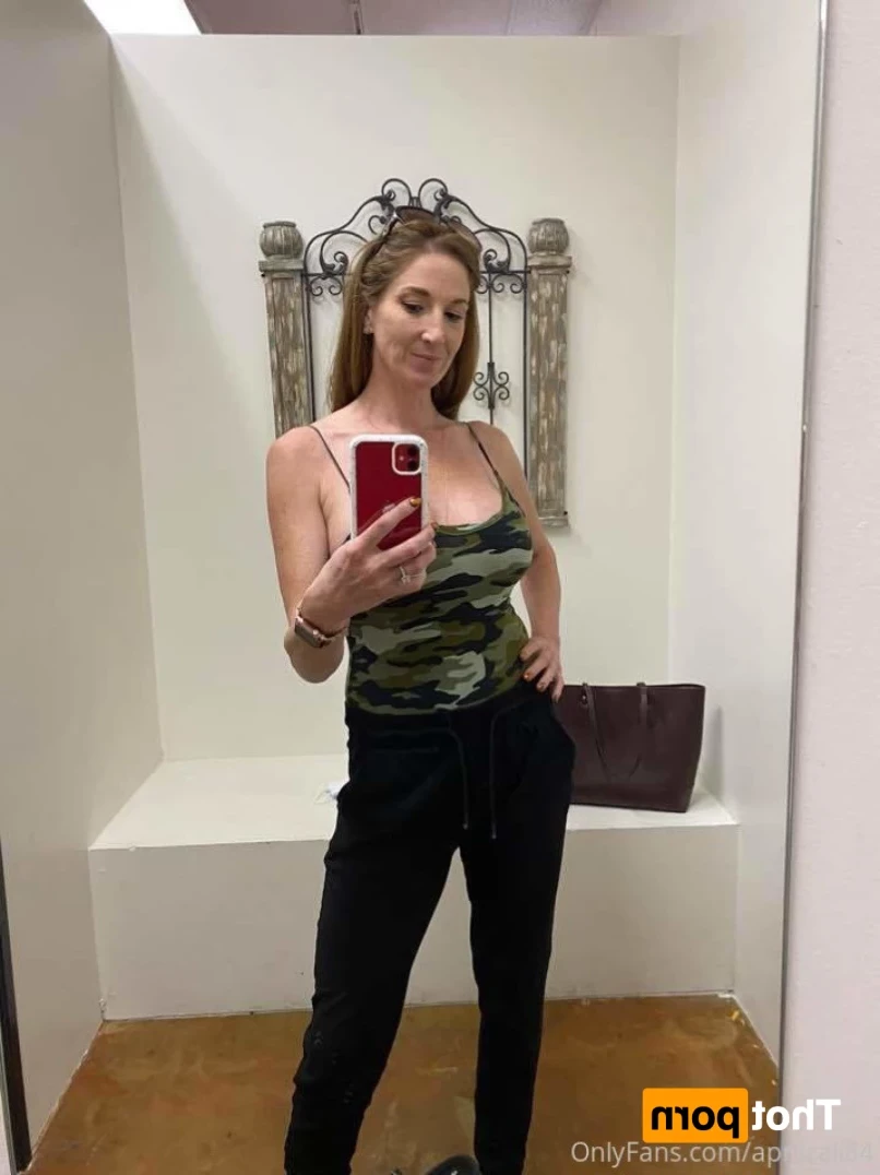 aprilcali84 Onlyfans leaked photo 13471842 on Hotleaks.tv